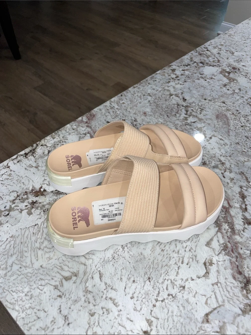 Women’s Sorel sandals - brand new